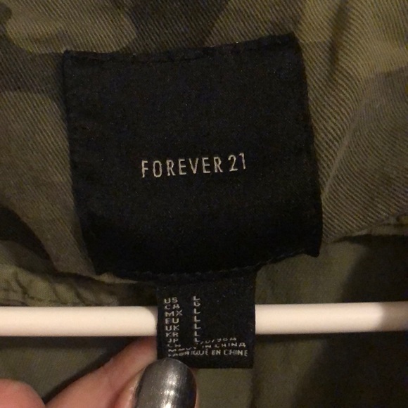 Forever 21 camp jacket - Picture 2 of 4